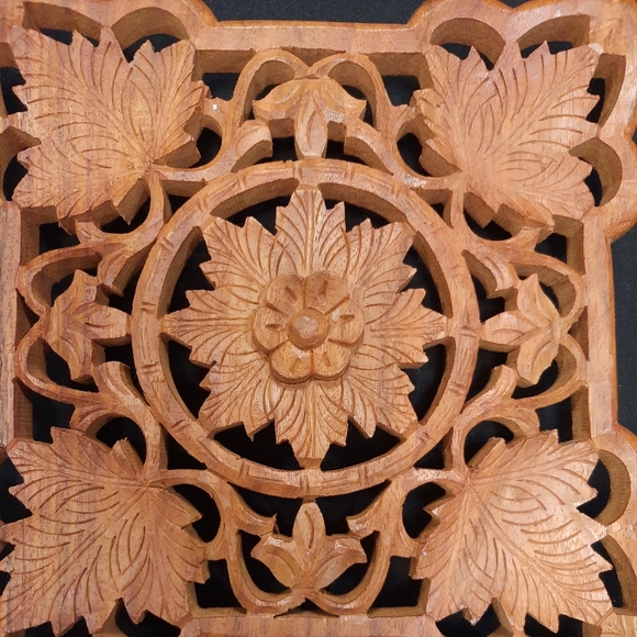 Vintage Hand Carved Wooden Footed Floral Design koTrivet Hotplate ~ India - Picture 3 of 8